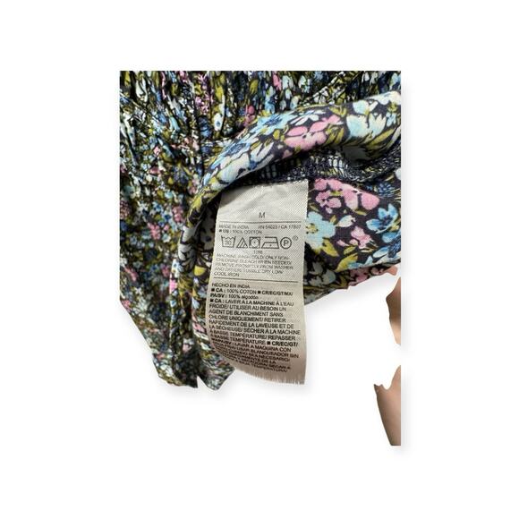 Old Navy Women’s Blue Floral Ruffle Short Sleeve Crew Neck Blouse Top Button 425 - Picture 6 of 6